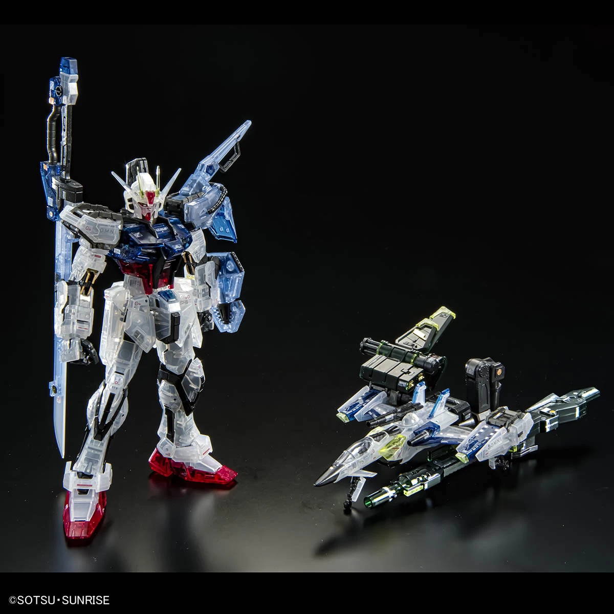 RG 1/144 AILE STRIKE GUNDAM + SKYGRASPER + SWORD / LAUNCHER CLEAR COLOR SET 8 RG 1/144 AILE STRIKE GUNDAM + SKYGRASPER + SWORD / LAUNCHER CLEAR COLOR SET – Image 6